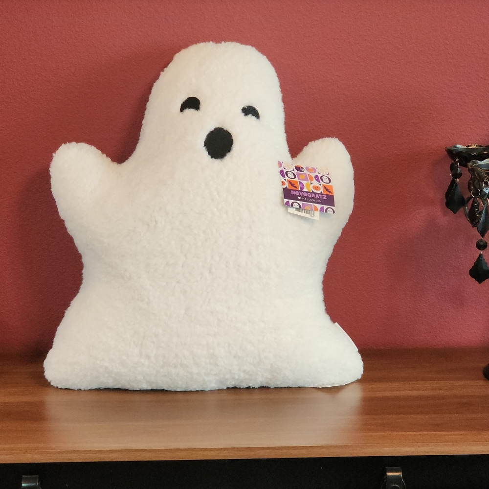 NWT Novogratz Sherpa Ghost Pillow Tik Toc Viral Halloween Throw Pillow